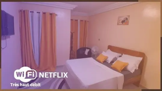 Bedroom-Simple And Comfortable-Colobane, Dakar 0*,  Senegal